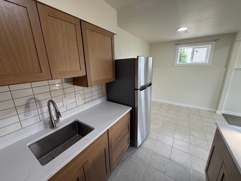 kitchen/dinning room - 404 West Klickitat ave