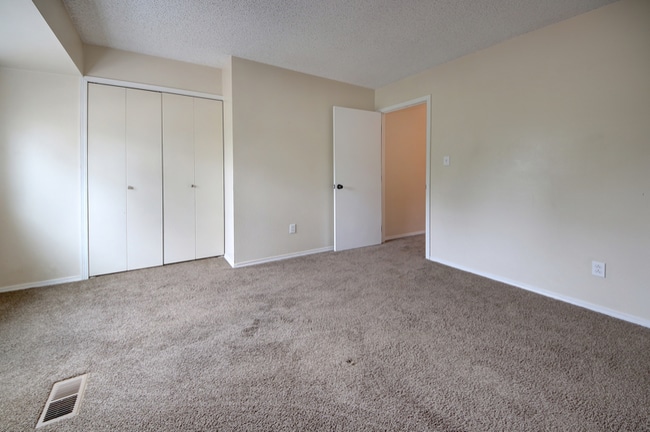 Building Photo - 1506 Crestone Ave