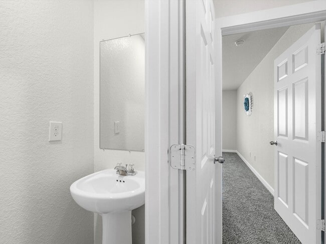 Building Photo - 12603 Telge Rd