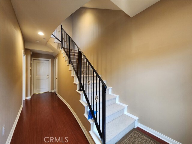 Building Photo - 271 S Arroyo Dr