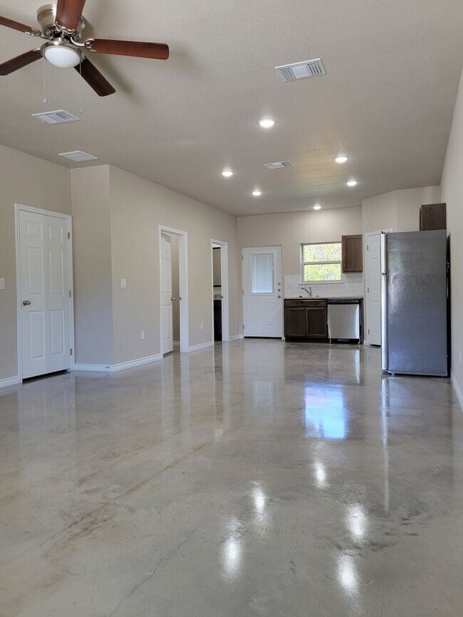 Building Photo - 3909 Turner Ave