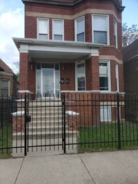 Building Photo - 6509 S Paulina St