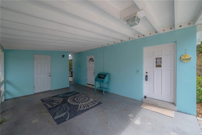 Building Photo - Renovated 2/1 home in Dunedin _ Price reduced