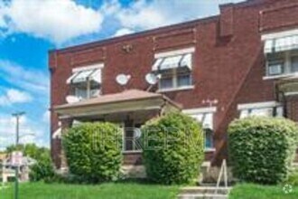 Building Photo - 824 Studer Ave