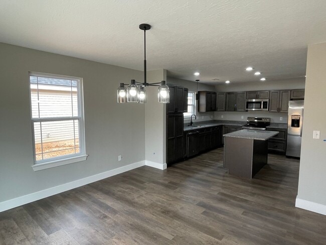 Building Photo - NEW CONSTRUCTION 3 Bed 2 Bath FOR RENT in Waynesville