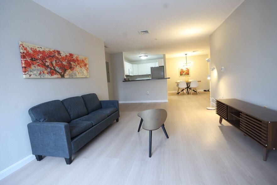 Building Photo - 30 Franklin St