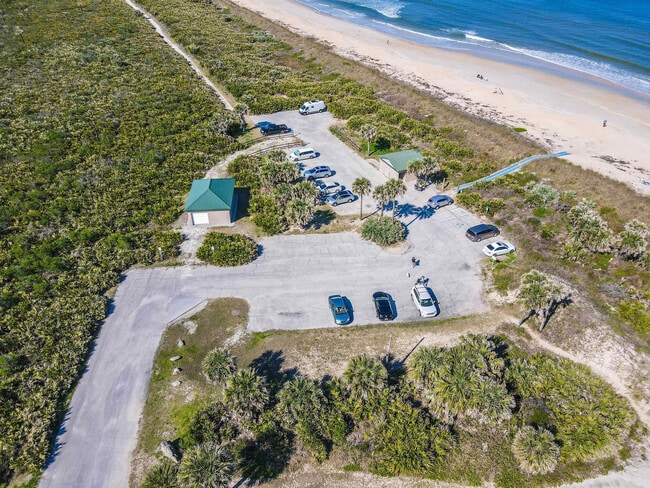 Building Photo - 900 Cinnamon Beach Ln