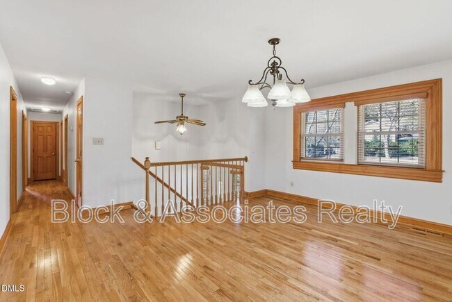 Building Photo - 1200 Boxwood Ln