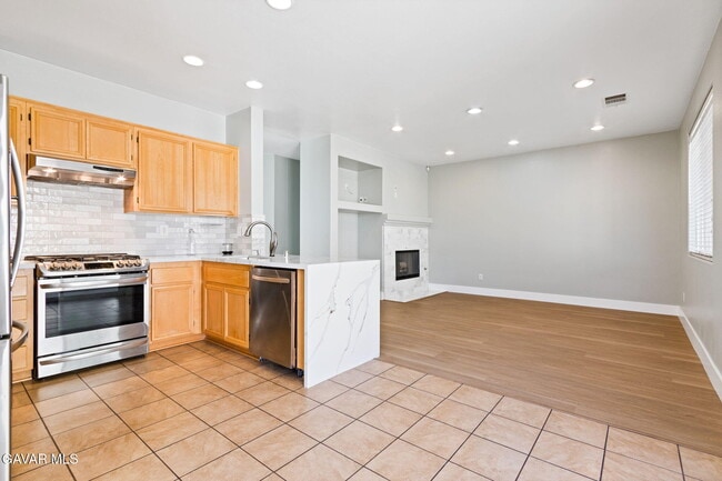 Building Photo - 5909 Viking