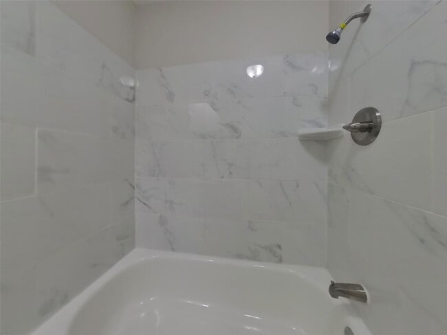 Building Photo - 17226 Modbury Dr