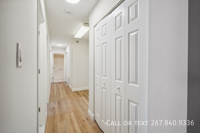 Building Photo - 200 College Park Dr