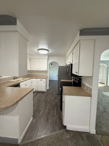 Building Photo - 2010 N Workland Ln