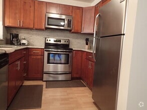 Building Photo - BEAUTIFUL FURNISHED 2bed/2Bath KIHEI SHORE...