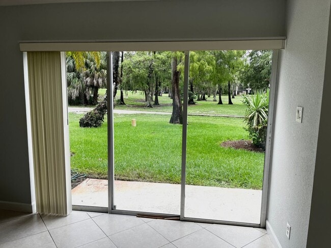 Building Photo - 8149 Lagos De Campo Blvd