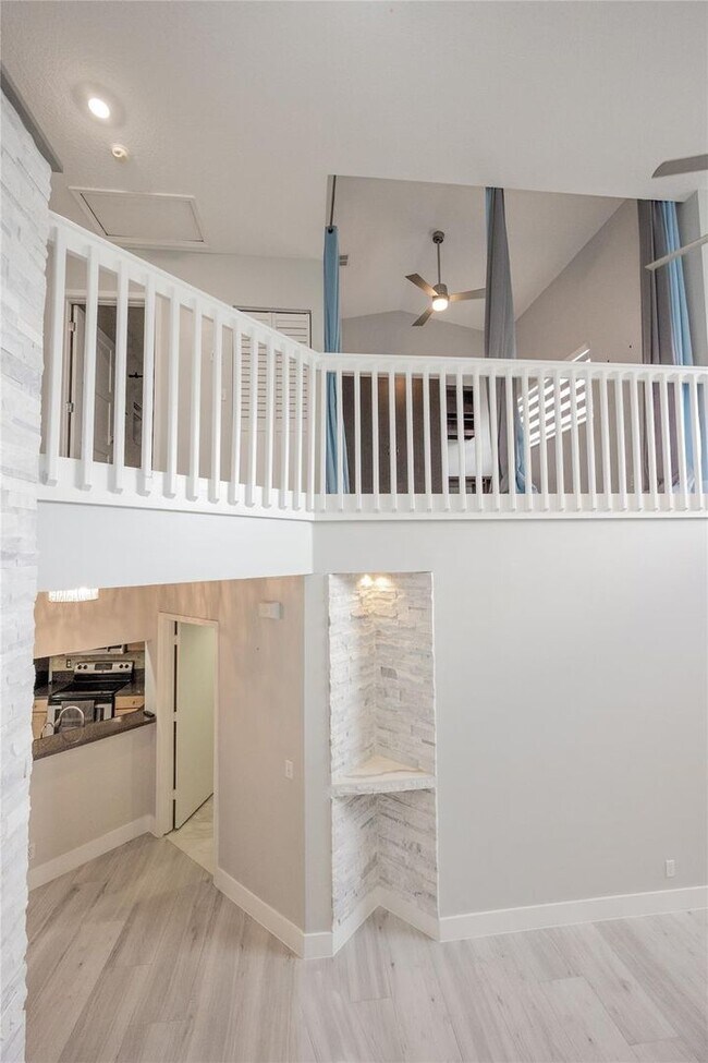 Building Photo - 50 Desford Ln