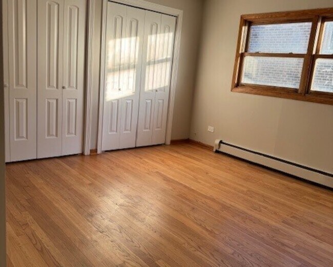 Building Photo - 11220 Moraine Dr