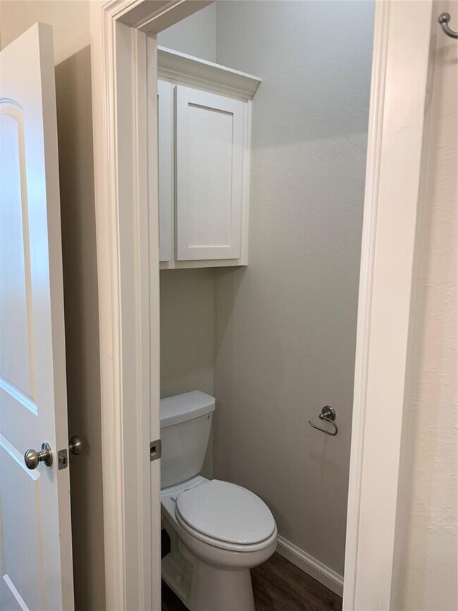 Building Photo - 3215 Enclave Pl