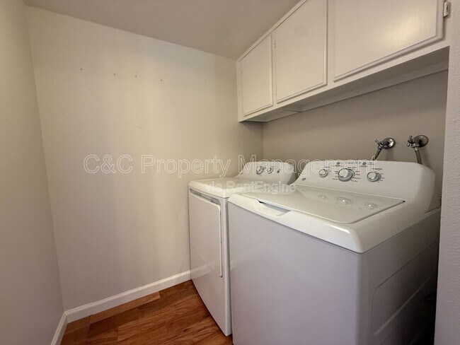 Building Photo - 63 S Branciforte Ave