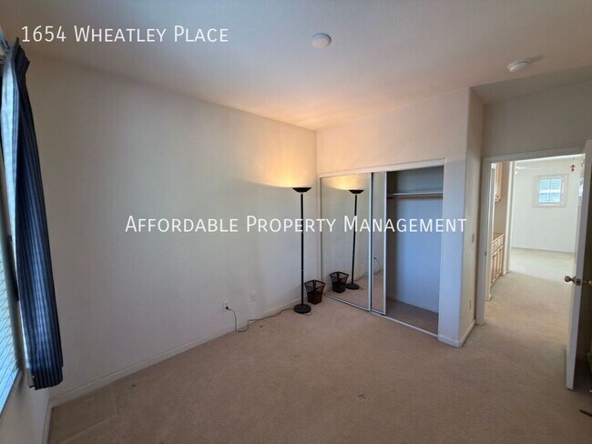 Building Photo - 1654 Wheatley Pl