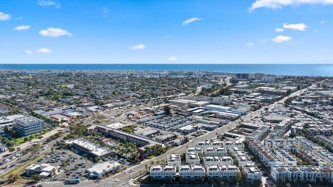 Building Photo - Superior Point