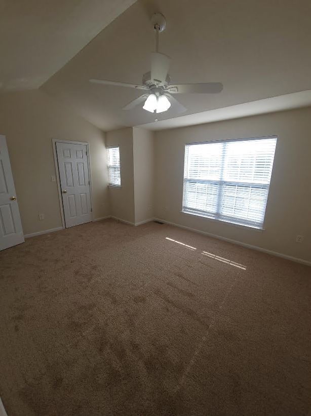 Primary Bedroom - 527 Upland St