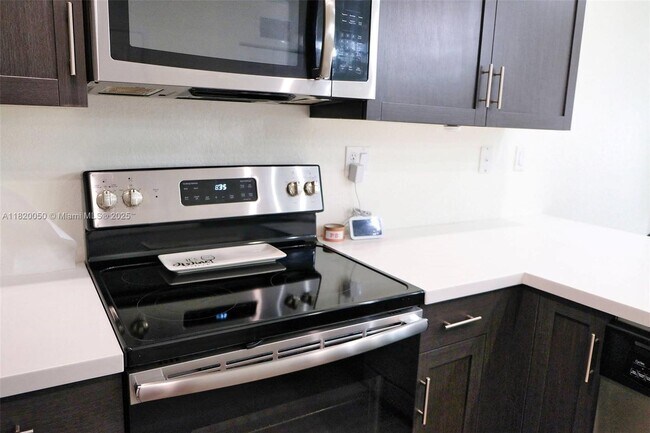 Building Photo - 10603 West 33rd Ct