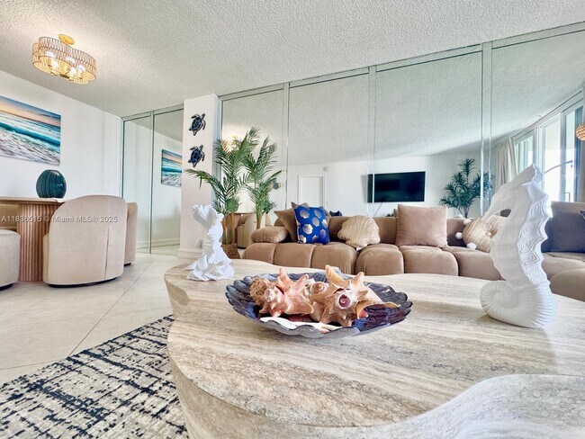 Building Photo - 3800 S Ocean Dr