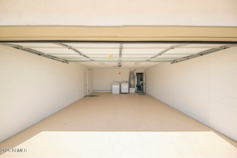 Building Photo - 1946 E Wesleyan Dr