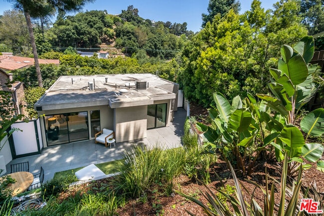 Building Photo - 9834 Wanda Park Dr