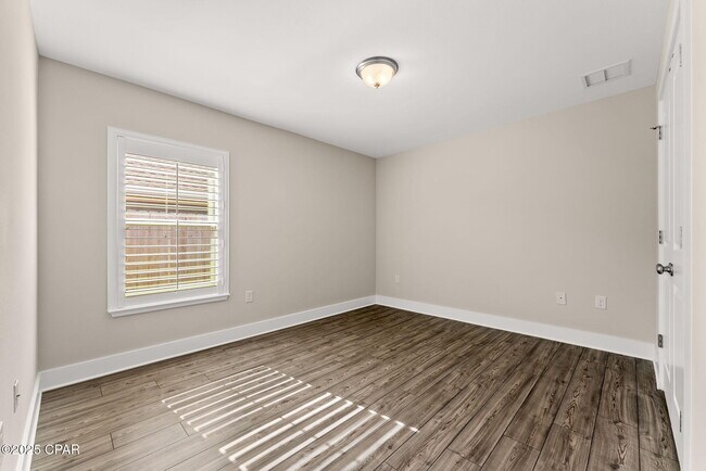 Building Photo - 227 Morning Crk Wy