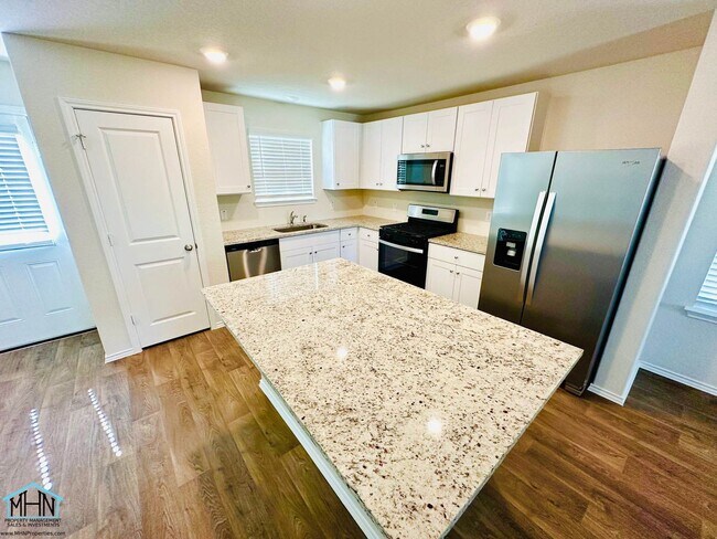 Building Photo - Spacious 4 Bed, 2.5 Bath Two-Story Home, 1,519 Sq. Ft. with Huge Backyard!