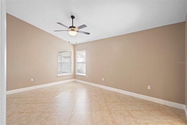 Building Photo - 707 Brightview Dr