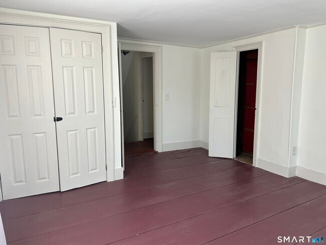Building Photo - 957 Palisado Ave