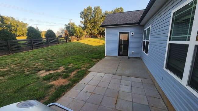 Building Photo - 1510 Grassypointe Ct