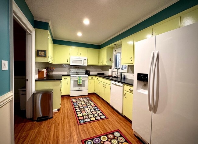 Building Photo - 4 St Andrews Way