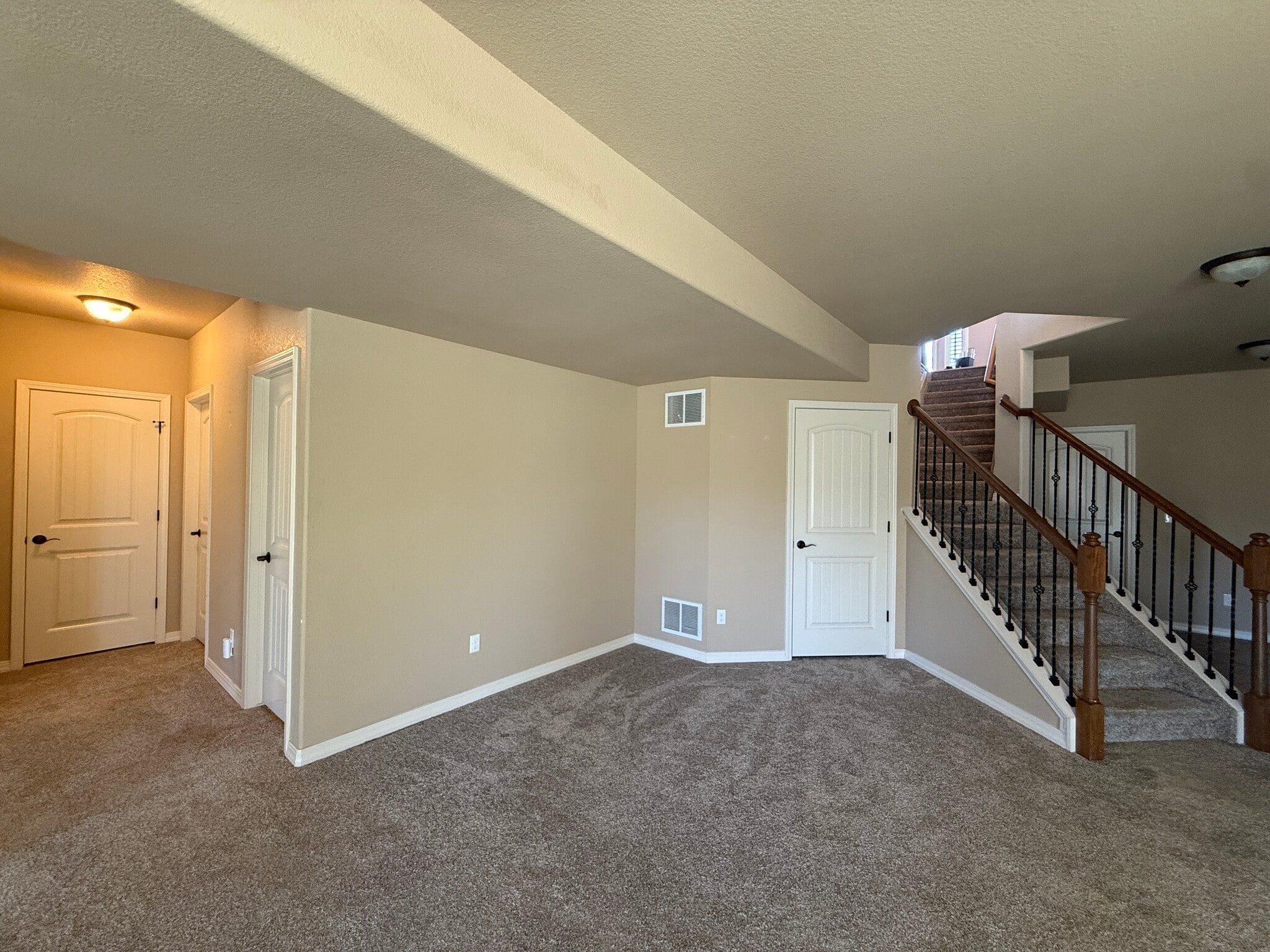 Building Photo - 15834 Kansas Pacific Ct