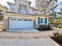 Building Photo - Solar Powered Gorgeous Carmel Valley Home!