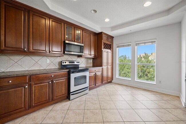 Building Photo - 7532 Toscana Blvd