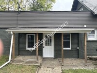 Building Photo - 2843 Albrecht-A