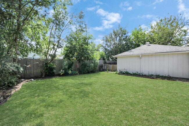Building Photo - 14115 Wickersham Ln