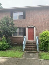 Building Photo - 132 Oakmont Dr