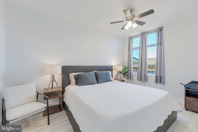 Building Photo - 11990 Market St