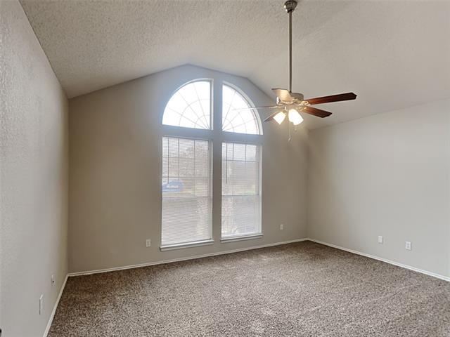 Building Photo - 813 NW Park Meadow Ln