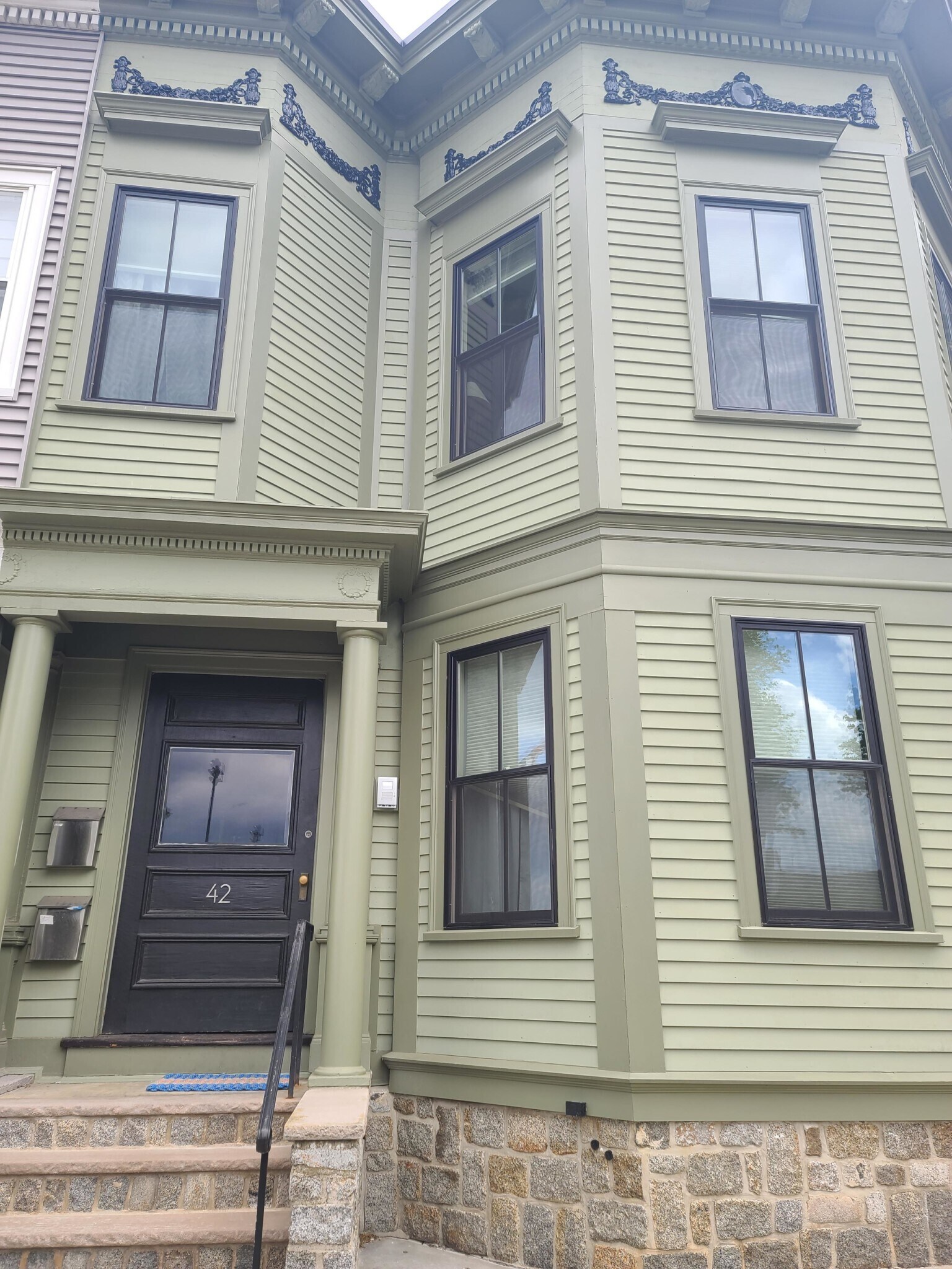 Building Photo - 42 N St