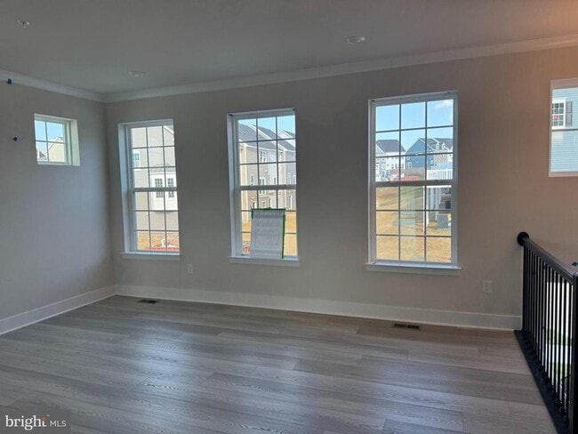Building Photo - 7730 Meander Ct S