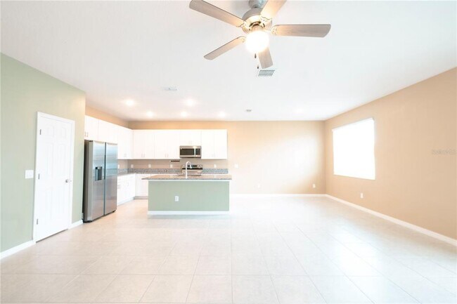 Building Photo - 2203 Pigeon Plum Dr