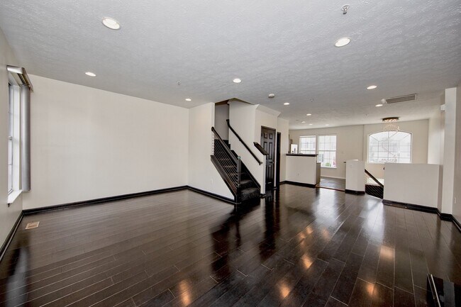 Building Photo - Modern Comfort Meets Everyday Convenience in this Stunning Forest Hill Townhome with 3 Beds & 3.5...