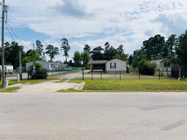 Building Photo - 788 County Rd 3479J