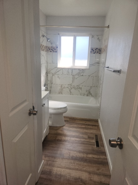 Building Photo - 4045 Hopeful Dr