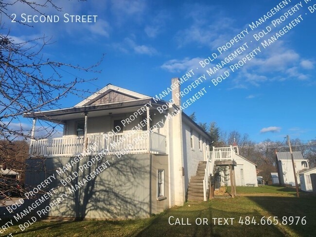 Building Photo - 2 Second Street-